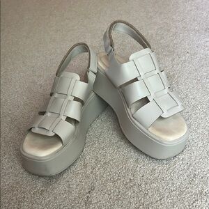 Vagabond Ecru/Bone Platform Sandals